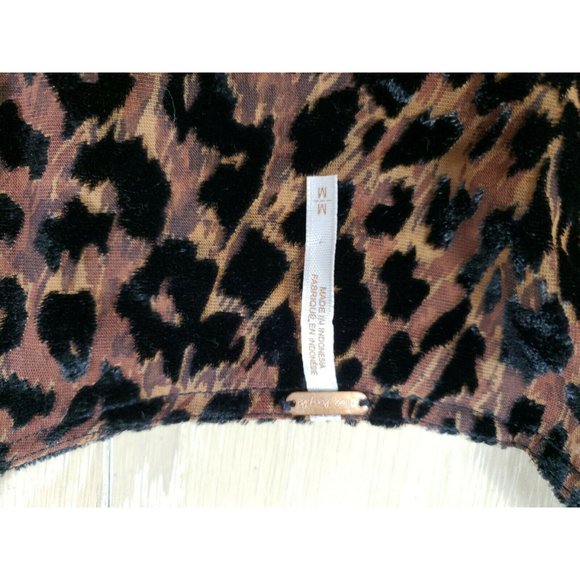 FREE PEOPLE Sheer Loose Leopard Print Blouse Top Medium Women's V Neck Boho - Picture 5 of 10